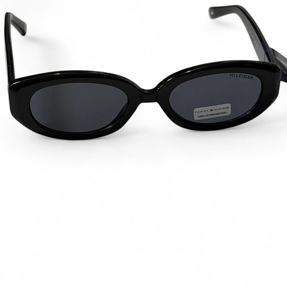 Tommy‎ Hilfiger Retro Style Black Oval Sunglasses